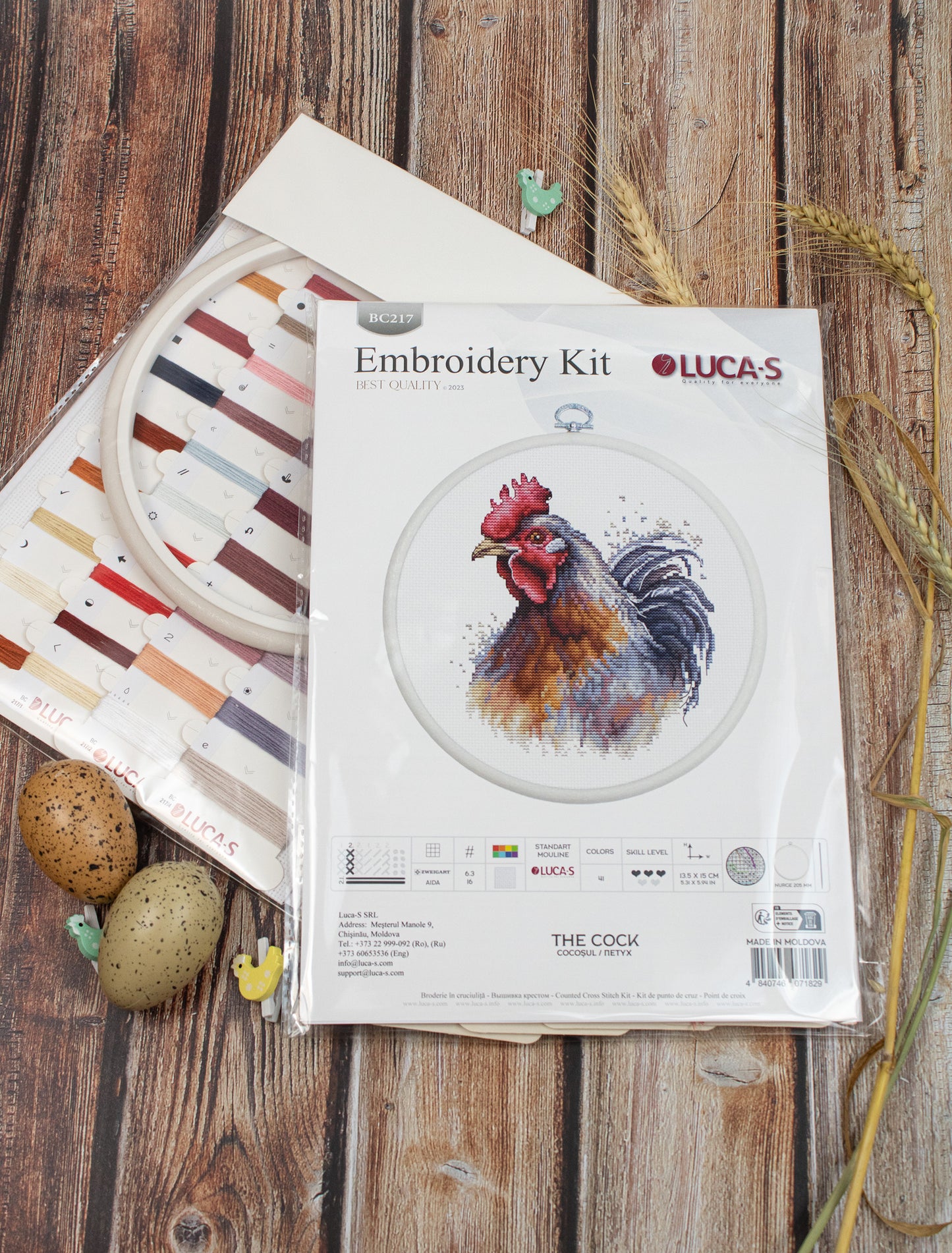 Set de brodat în cruciuliță cu cercul de brodat - The Cock, BC217