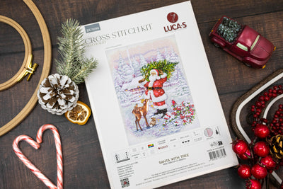 Set de brodat în cruciuliță Luca-S - Moș Crăciun cu Bradul, BU5098