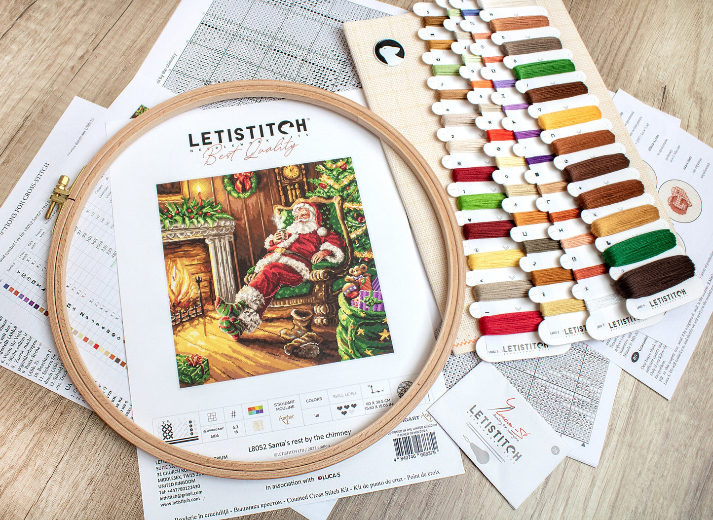 Набор для вышивки крестом LetiStitch - Отдых Санты у трубы