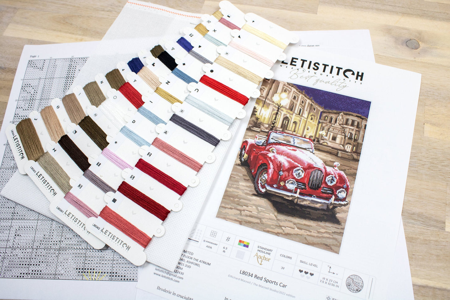 Набор для вышивки крестом Letistitch - Красная спортивная машина, L8034
