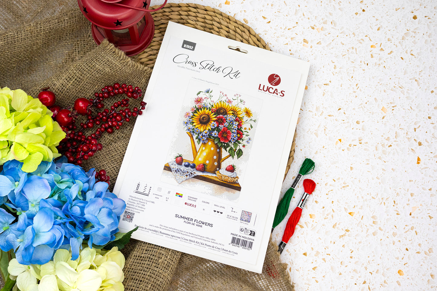 Set de brodat în cruciuliță Luca-S - Flori de Vară, B7052