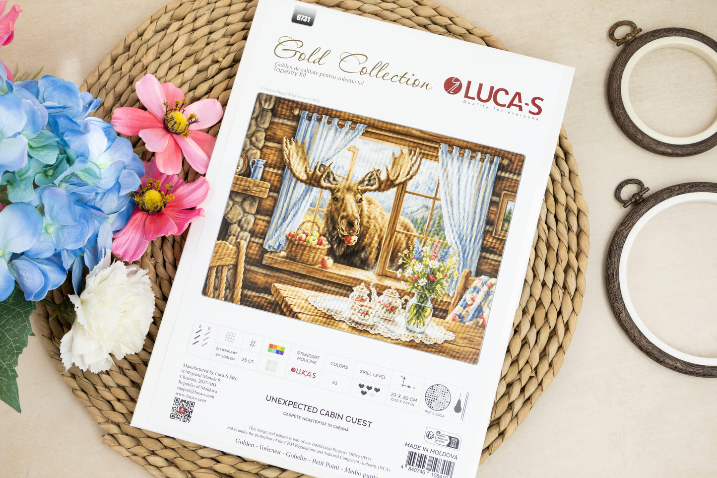 Set de brodat în goblen Luca-S GOLD - Oaspete neașteptat în cabană, G731