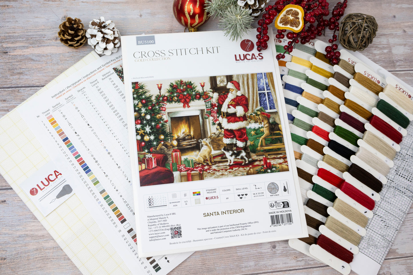 Set de brodat în cruciuliță Luca-S GOLD - Santa Interior, BU5100