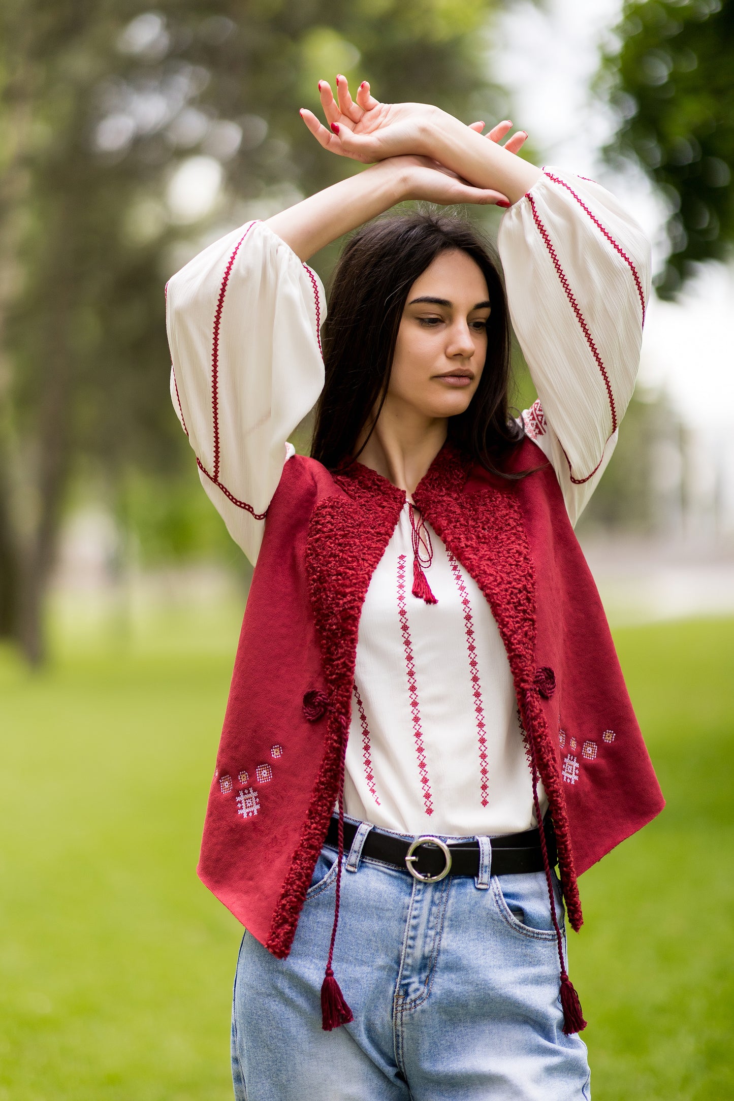 Etno - Modern - Bundiță Femei Colț-BC2 -cul. bordo