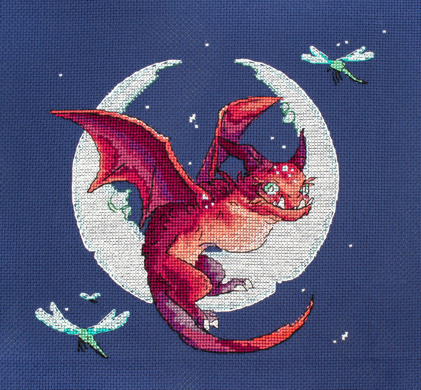 Set de brodat în cruciuliță LetiStitch - Dragon, L8800