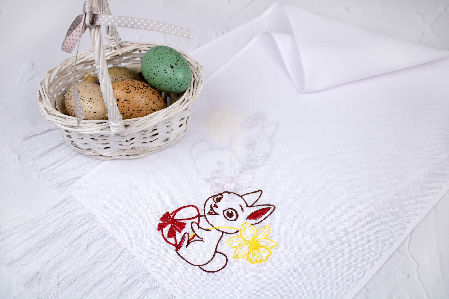 Prosop brodat de Pasti