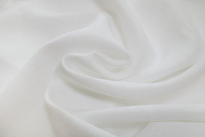 Luca-S 100% натуральная льняная ткань, мягкий белый цвет.