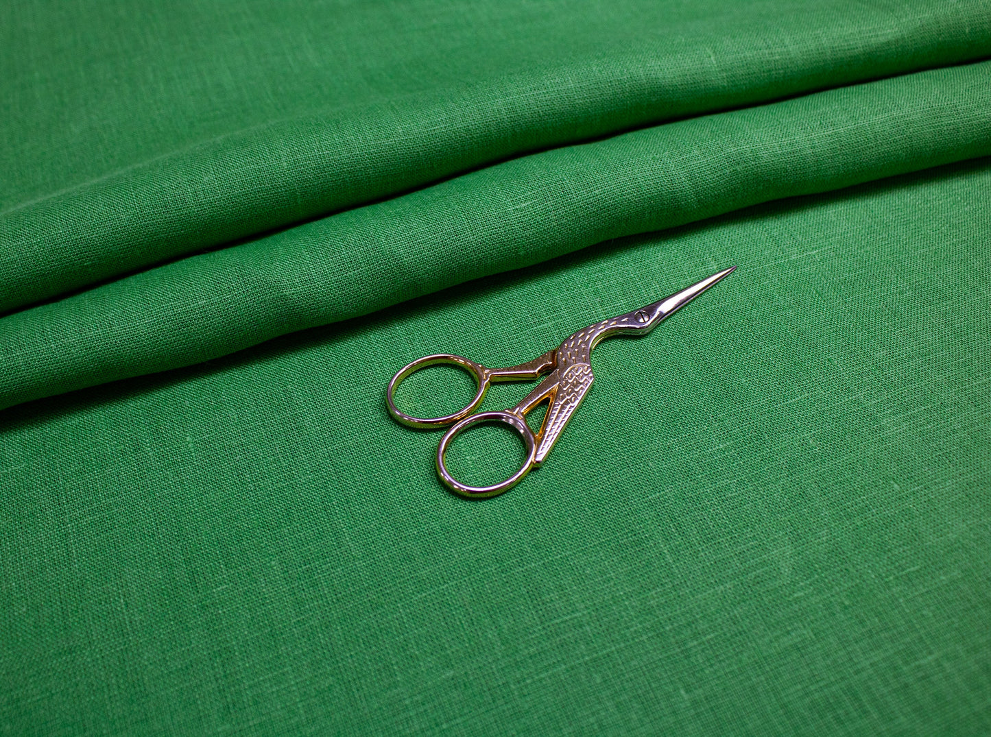 Luca-S Pană moale din in pur natural 100%, de culoare verde iarbă.