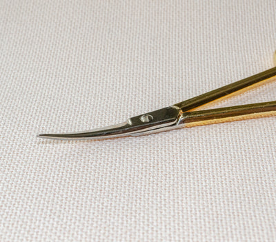 Ножницы для вышивания Madeira, покрытые 24-каратным золотом. Мадейра