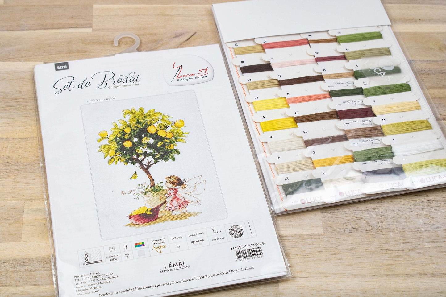 Set de brodat în cruciuliță Luca-S - B1112 Mandarin