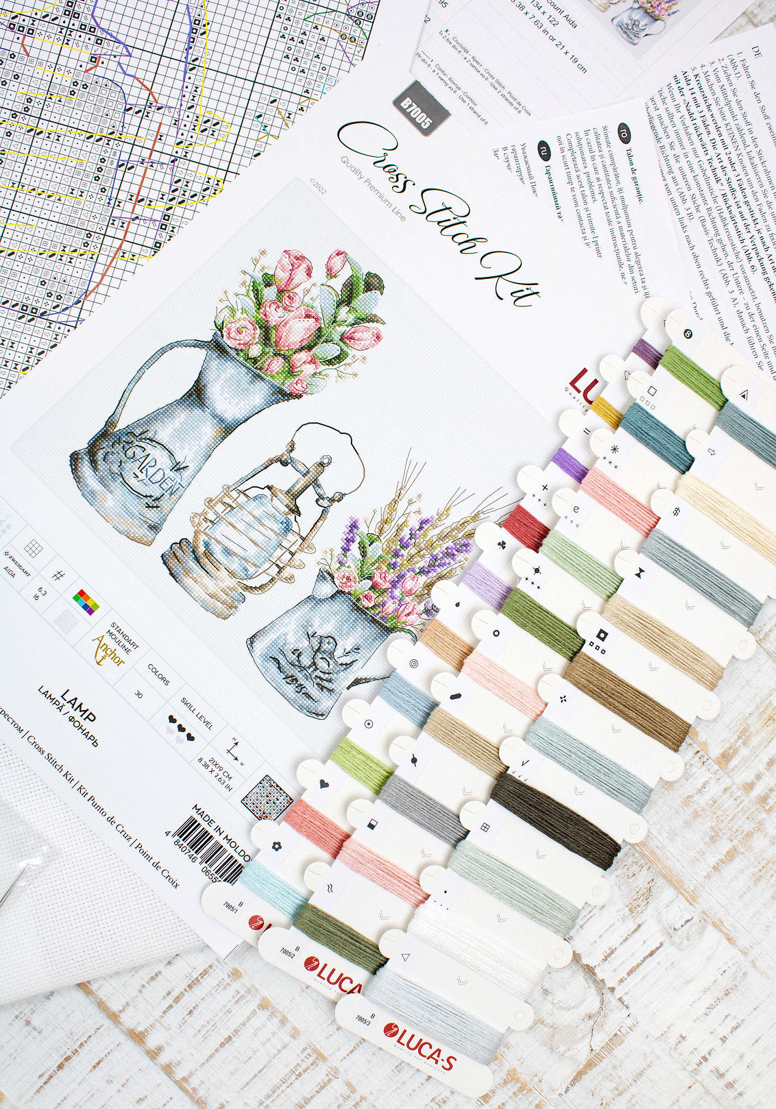 Cross Stitch Kit Luca-S - Lamp - HobbyJobby
