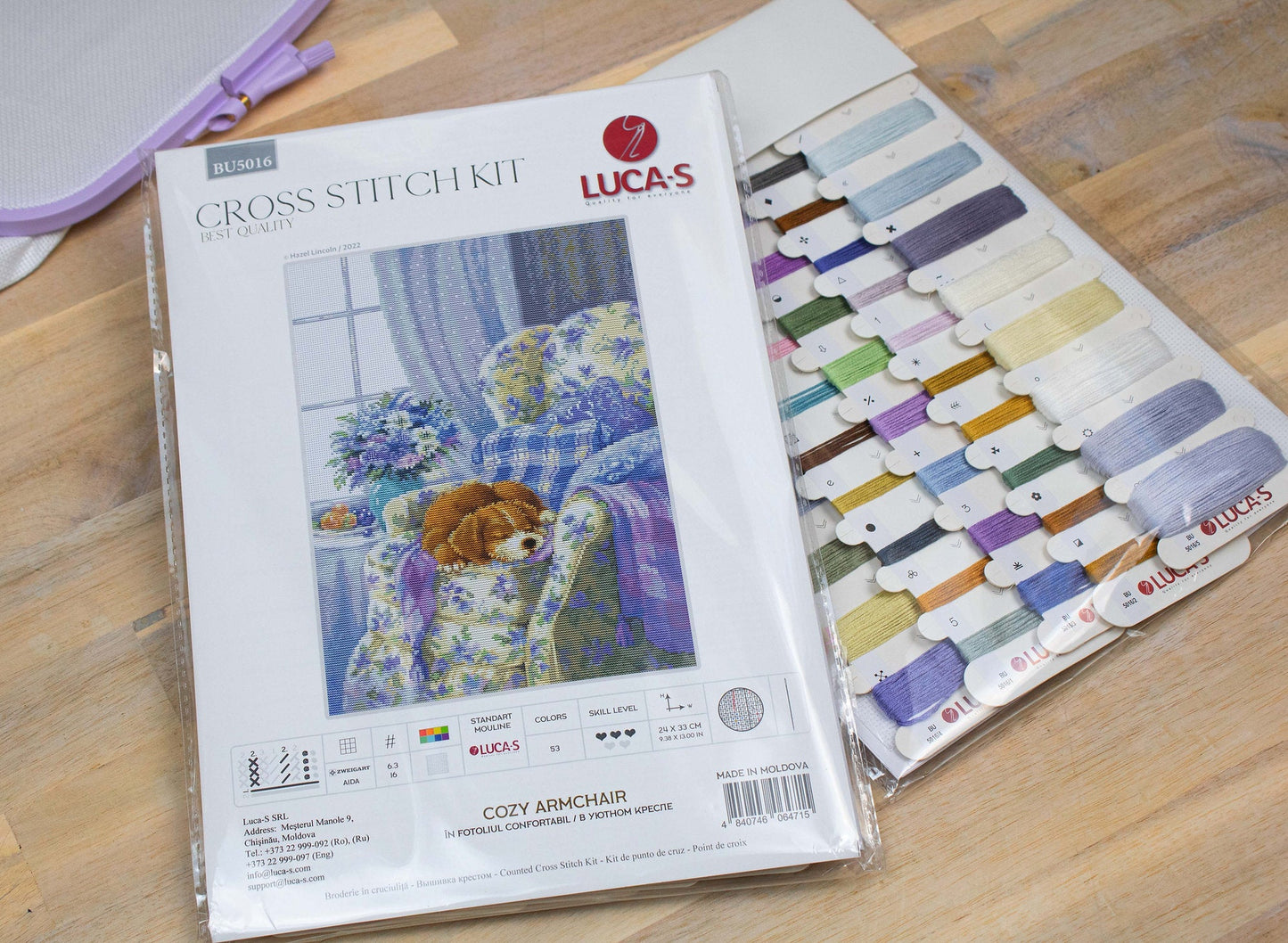 Set de brodat în cruciuliță Luca-S - BU5016 În fotoliul confortabil