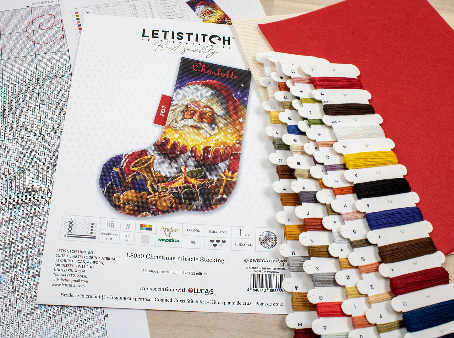 Set de broderie LETISTITCH - Christmas miracle Stocking