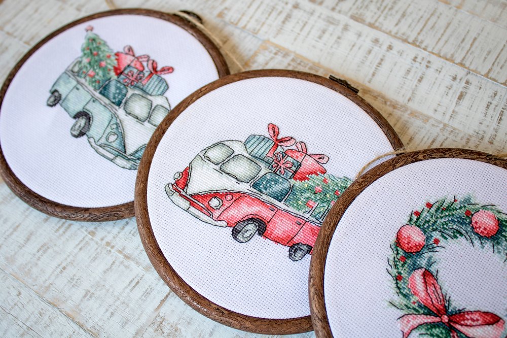 Набор для вышивания Letistitch - Новогодние ретро-машинки / Набор из 5 шт., Leti965